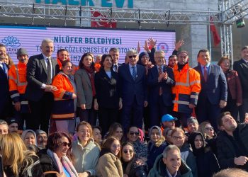 BURSA NİLÜFER BELEDİYESİ VE BELEDİYENİN İŞTİRAKİ NİLBEL A.Ş.’DE GENEL BAŞKANIMIZ NİHAT YURDAKUL’UN KATILIMIYLA TOPLU İŞ SÖZLEŞMESİ İMZALADIK