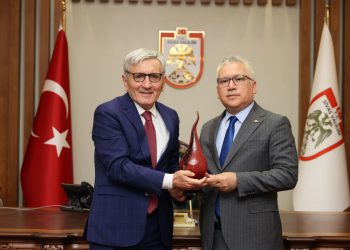 Genel Başkanımız Nihat Yurdakul, Sivas Valisi Dr. Yılmaz Şimşek’i ziyaret etti
