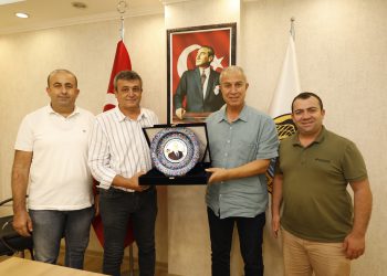 Sendikamız Antalya Şube Yönetimi, Alanya Belediye Başkanı Osman Tarık Özçelik’i ziyaret etti