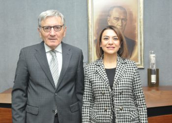 Cumhuriyet Halk Partisi Genel Başkan Yardımcısı Gamze Taşcıer, Genel Başkanımız Nihat Yurdakul’u ziyaret etti.